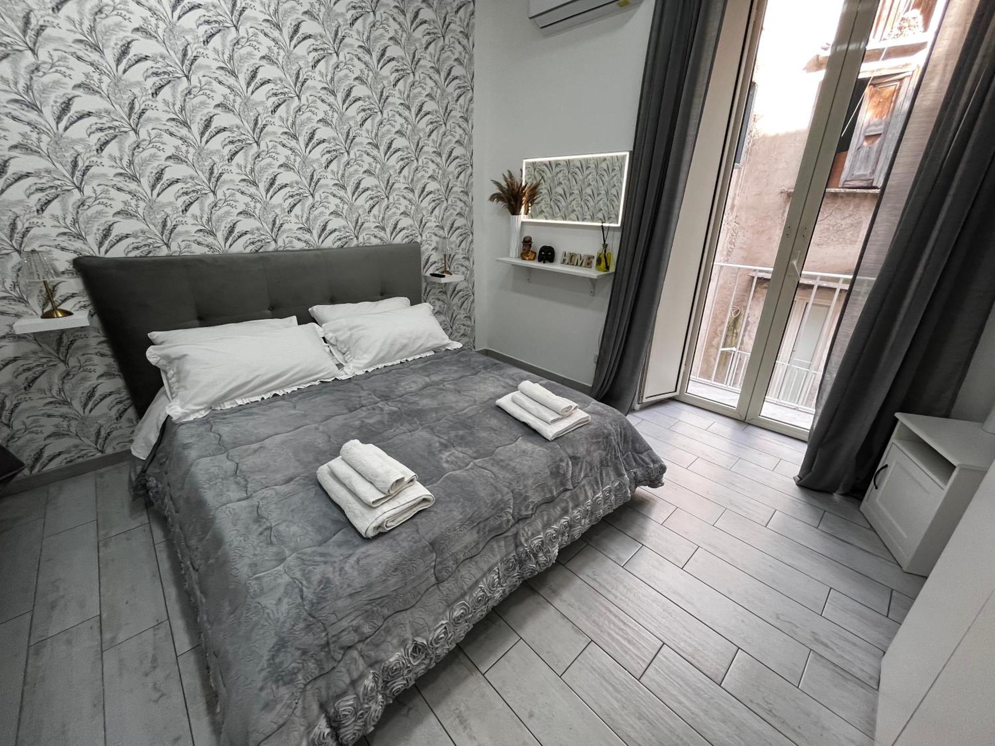 Napoli Verace - Centro Storico Spaccanapoli Apartment מראה חיצוני תמונה