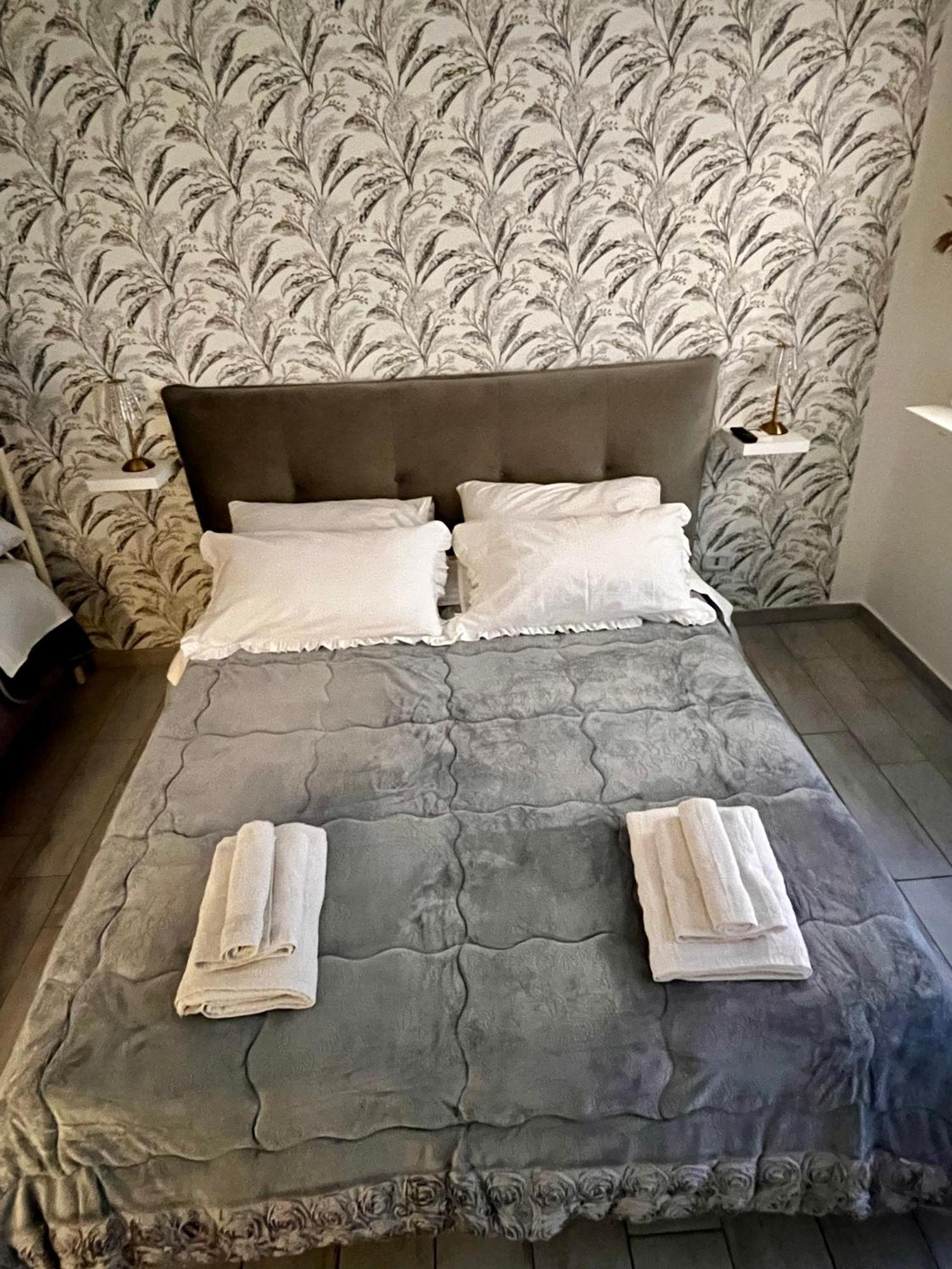Napoli Verace - Centro Storico Spaccanapoli Apartment מראה חיצוני תמונה