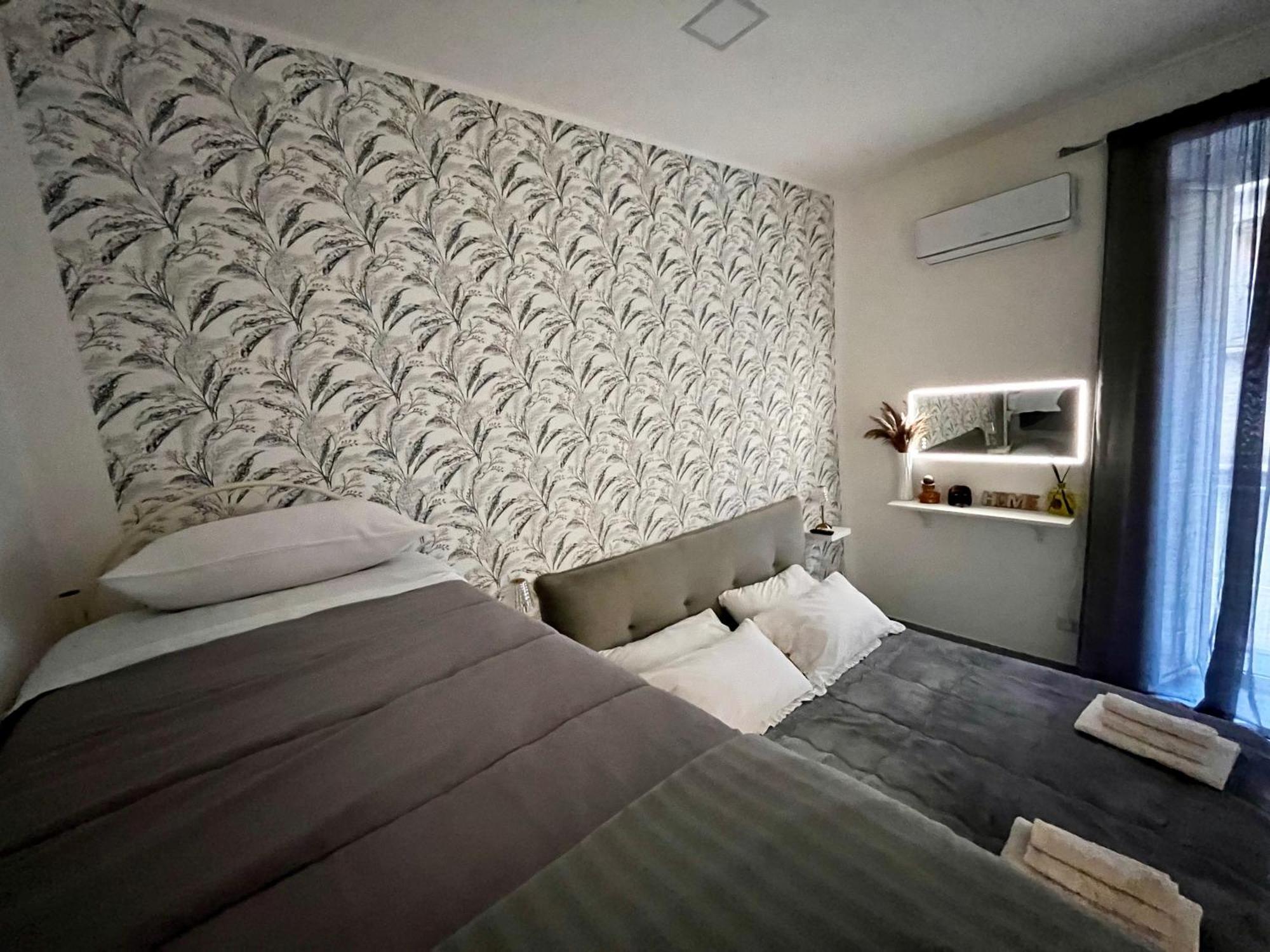 Napoli Verace - Centro Storico Spaccanapoli Apartment מראה חיצוני תמונה