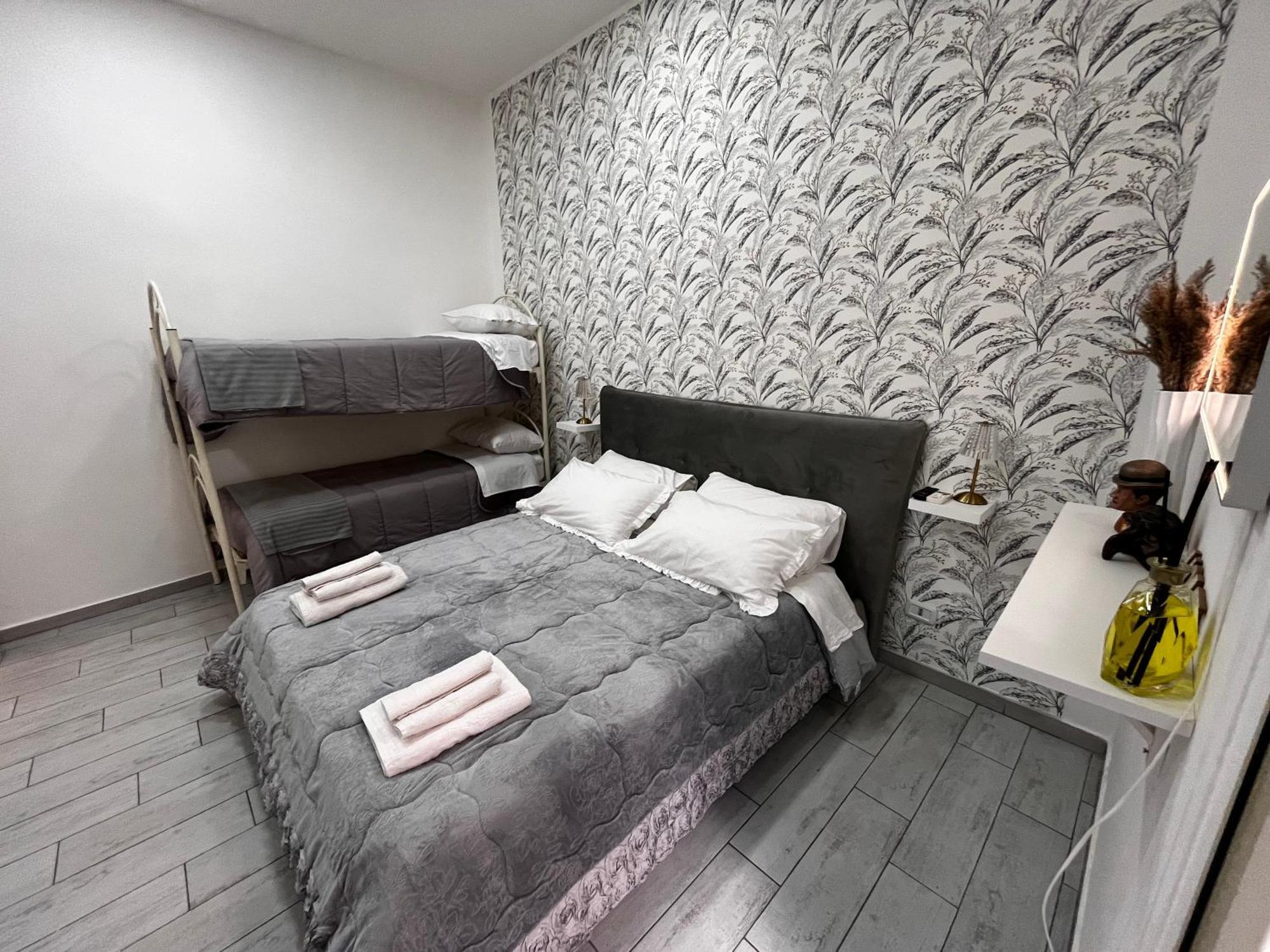 Napoli Verace - Centro Storico Spaccanapoli Apartment מראה חיצוני תמונה